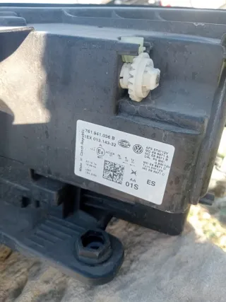 Faro Delantero Derecho Volkswagen Touareg III