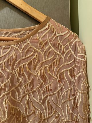 Blusa rosa empolvado con bordado