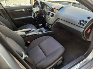 MB C 180 K, 156cv, único prop, 6 vel, espejos abat