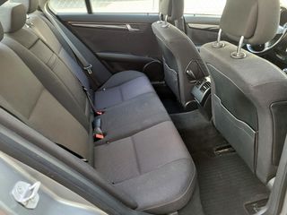 MB C 180 K, 156cv, único prop, 6 vel, espejos abat