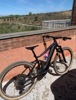 Bicicleta Eléctrica giant E+0 pro