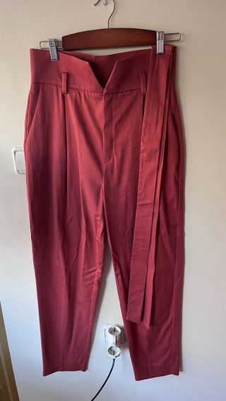 Pantalón de traje burdeos