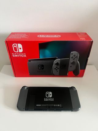 Lote Nintendo Switch V2 + Accesorios