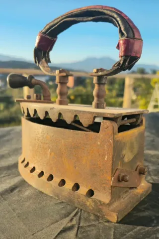 Plancha Antigua de Carbón