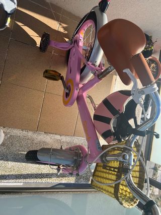 Bicicleta infantil, poco uso. Precio nueva 150€