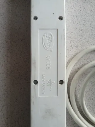 Regleta 6 enchufes con interruptor luminoso