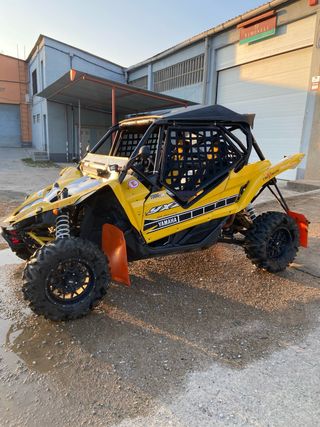 Yamaha YXZ 1000R buggy