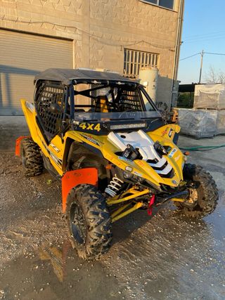 Yamaha YXZ 1000R buggy