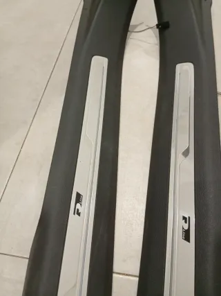 Umbrales Iluminados VW Tiguan R-Line 5NA