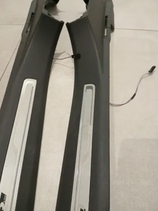 Umbrales Iluminados VW Tiguan R-Line 5NA