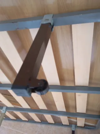 Somier 135x190 con 6 patas