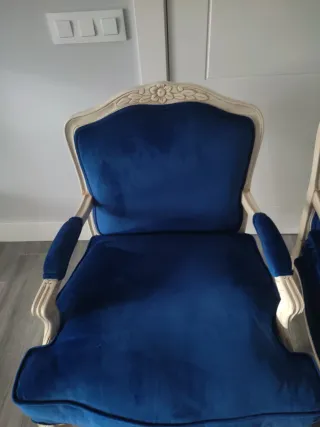 2 Sillones de terciopelo azul y madera