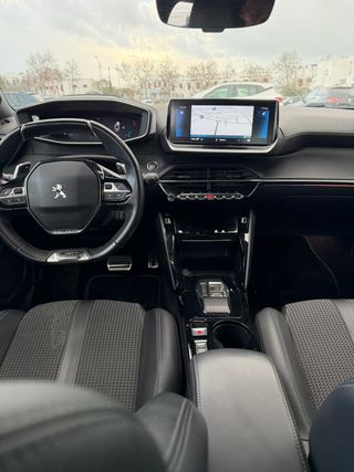 Peugeot 2008 2022 GT EAT8