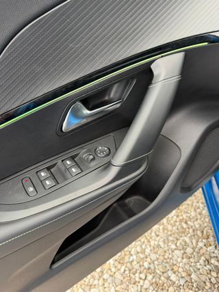 Peugeot 2008 2022 GT EAT8