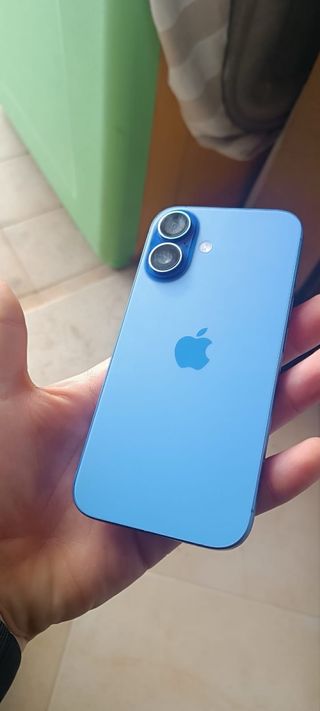 iPhone 16 128GB Azzurro Batteria 100%