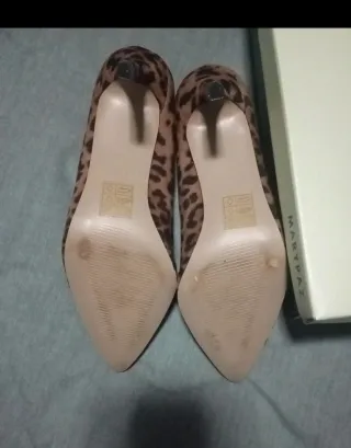 Zapatos tacón leopardo MARYPAZ . Solo 1 vez usados