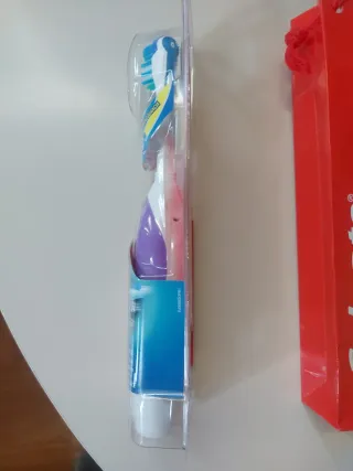 Colgate Omni Actibrush pulitore lingua nuovo