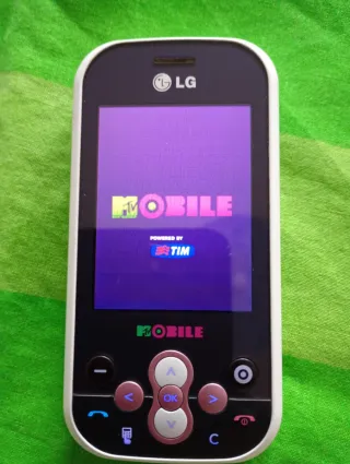 TELEFONO CELLULARE KG MODELLO TRIBE KS360 MTV