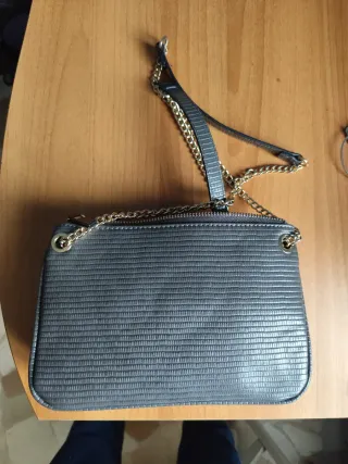 Borsa Parfois grigia con tracolla a catena