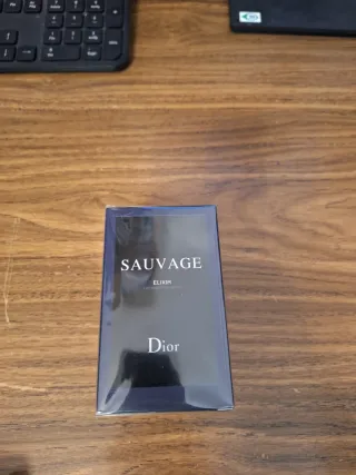 Perfume Sauvage Elixir para Amadeo