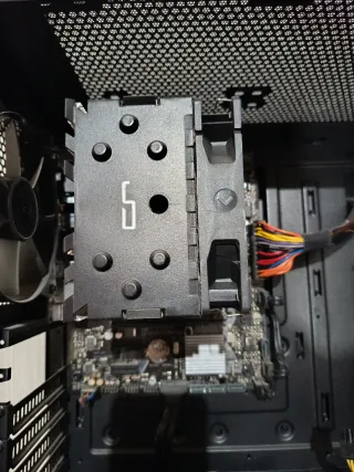 Disipador CPU y Placa Base