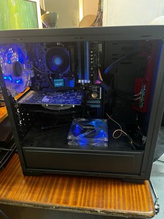 Ordenador - Torre PC negra