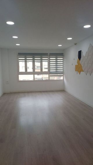 Oficina en alquiler en Les Corts en Barcelona