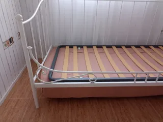 Somier d láminas sin patas y estructura cama divan