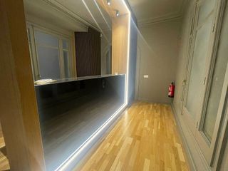Oficina en alquiler en L'Antiga Esquerra de l'Eixample en Barcelona