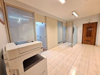 Oficina en alquiler en Cuatro Caminos - Plaza de la Cubela en Coruña (A)