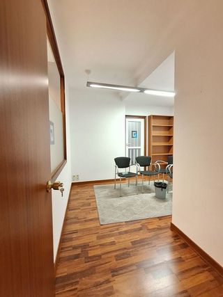 Oficina en alquiler en Cuatro Caminos - Plaza de la Cubela en Coruña (A)