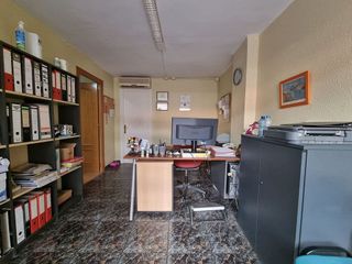Local comercial en venta en La Guineueta en Barcelona