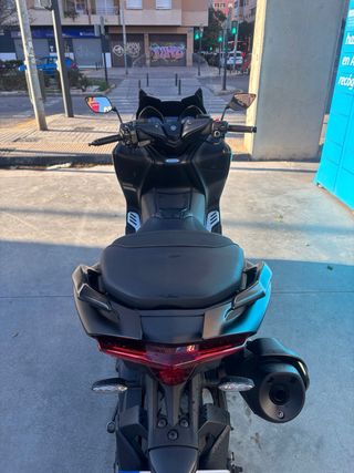 Yamaha Tmax 560 (2020) Negra