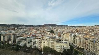 Oficina en alquiler en Les Corts en Barcelona