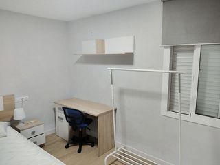 Piso en alquiler en El Plantinar - Felipe II - Tiro de Línea en Sevilla