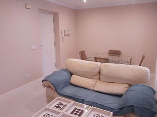 Piso en alquiler en Cruz Roja en Sevilla