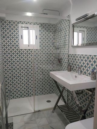 Piso en alquiler en Cruz Roja en Sevilla