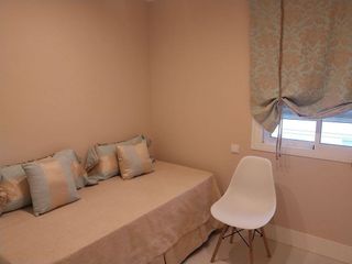 Piso en alquiler en Cruz Roja en Sevilla