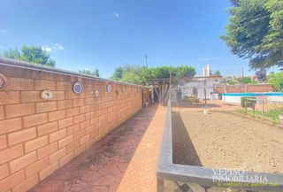 Chalet en venta en Humanes