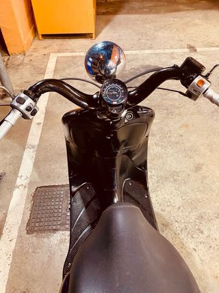 Aprilia Habana Custom 50cc Scooter Negra