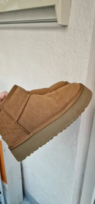 Botas UGG - modelo Classic Mini 38