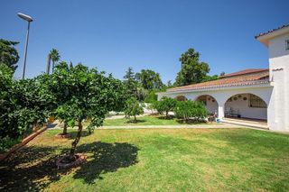 Chalet en venta en La Granja-La Colina-Los Pastores en Algeciras