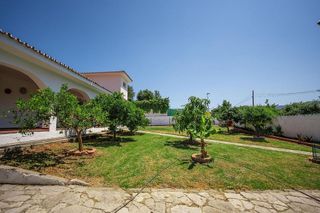 Chalet en venta en La Granja-La Colina-Los Pastores en Algeciras