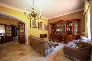 Chalet en venta en La Granja-La Colina-Los Pastores en Algeciras