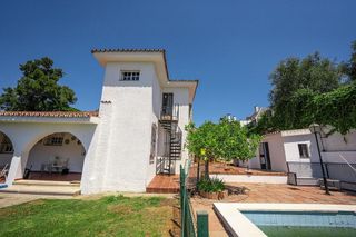 Chalet en venta en La Granja-La Colina-Los Pastores en Algeciras