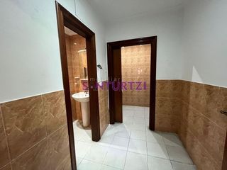 Local comercial en venta en Santurtzi
