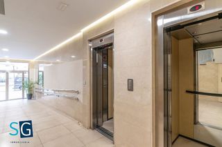 Piso en venta en Camino de Ronda - Rosaleda en Granada