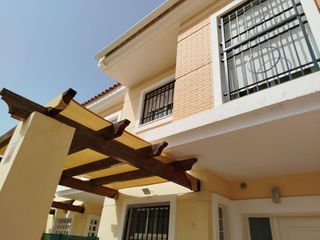 Casa adosada en alquiler en Chilches – Cajiz en Vélez-Málaga