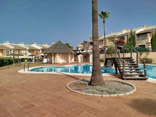 Casa adosada en alquiler en Chilches – Cajiz en Vélez-Málaga