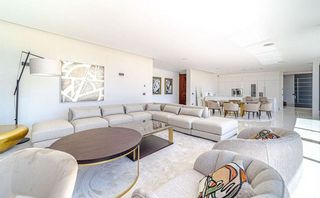 Chalet en alquiler en Nueva Andalucía centro en Marbella